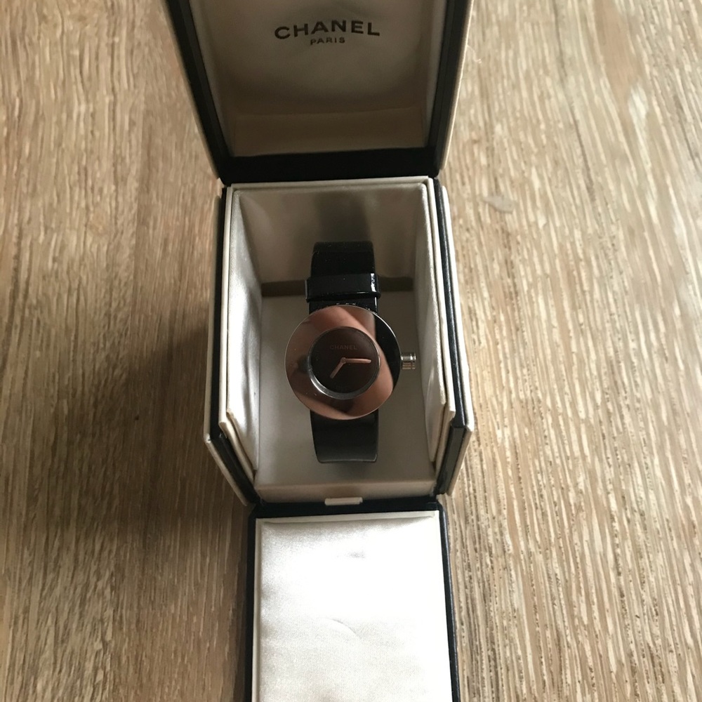 Chanel watch - Picture 2 of 9